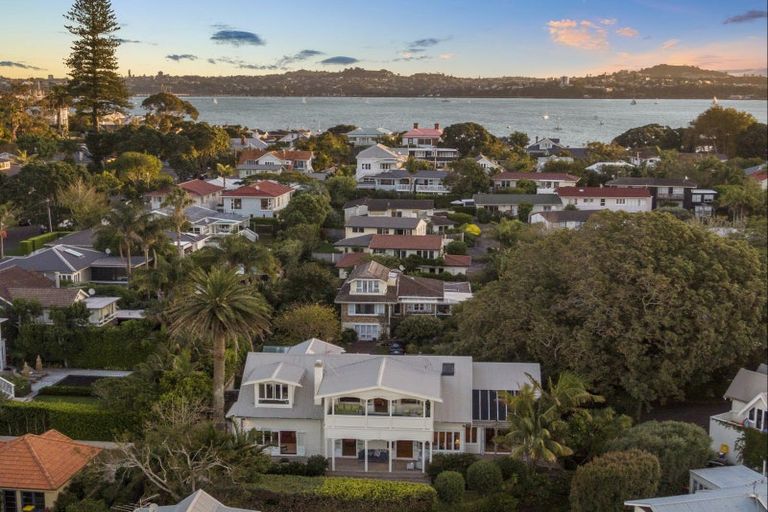 Photo of property in 36b Cheltenham Road, Devonport, Auckland, 0624