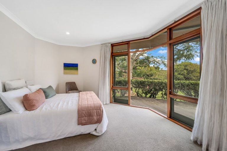 Photo of property in 247 Broomfields Road, Whitford, Howick, 2571