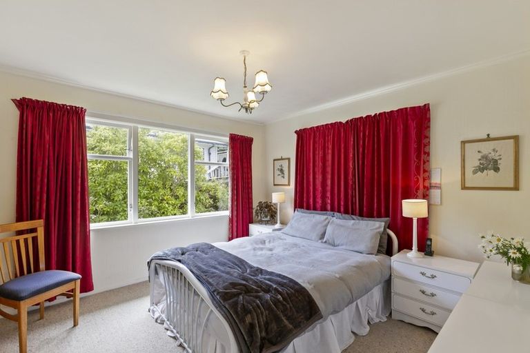 Photo of property in 73 Amapur Drive, Ngaio, Wellington, 6035