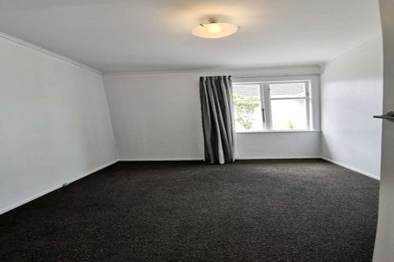 Photo of property in 62 Main Road, Wainuiomata, Lower Hutt, 5014