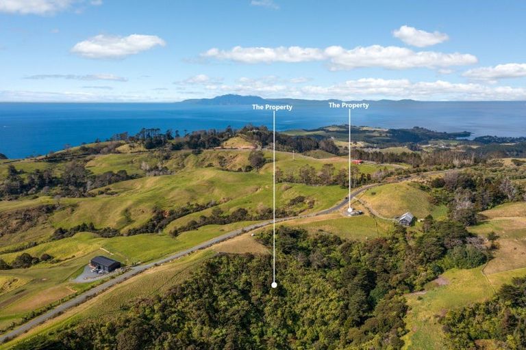 Photo of property in 69 Seaview Heights, Whangateau, 0985