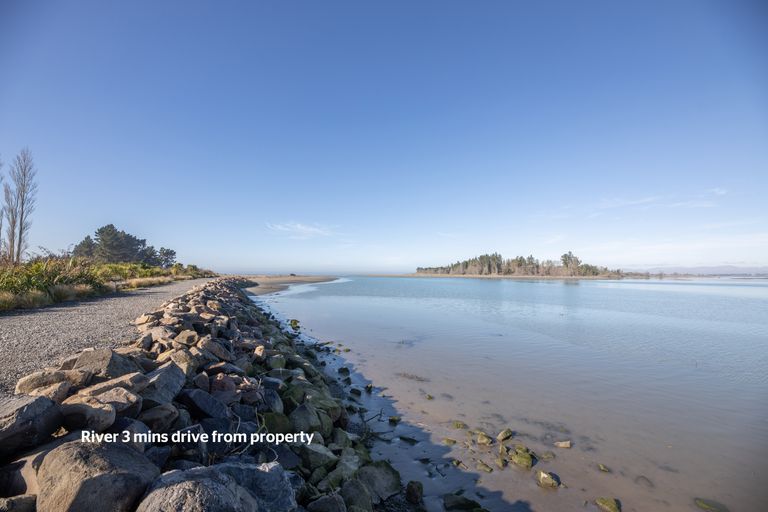 Photo of property in 8 Kain Street, The Pines Beach, 7630