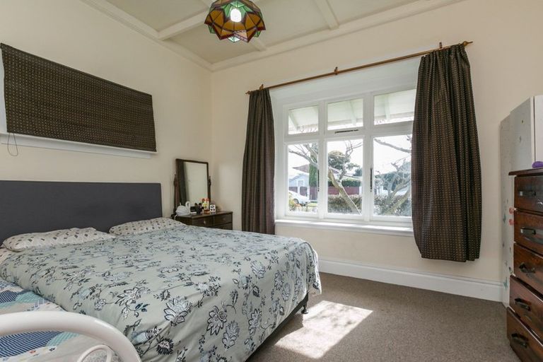 Photo of property in 12 Kinross White Street, Napier South, Napier, 4110