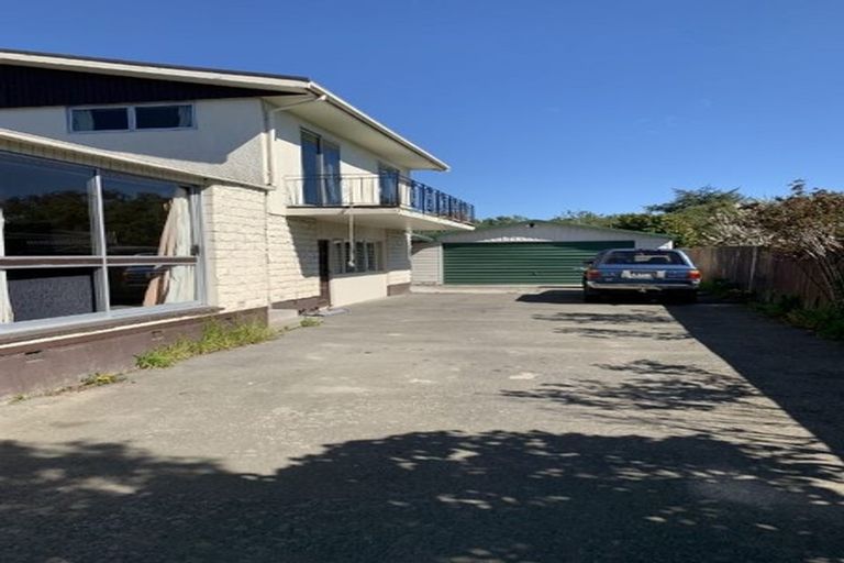 Photo of property in 429 Avonhead Road, Avonhead, Christchurch, 8042