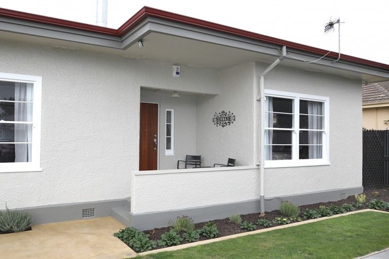 Photo of property in 214 Saint Leonards Avenue, Saint Leonards, Hastings, 4120