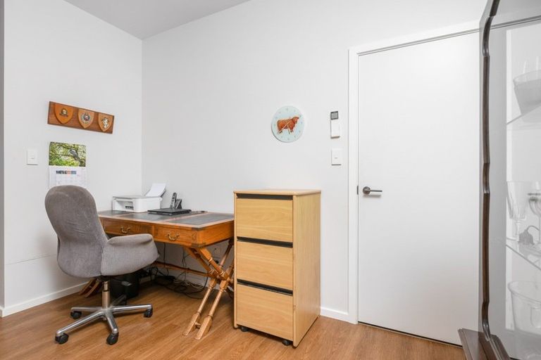 Photo of property in 1 Tarata Grove, Lansdowne, Masterton, 5810