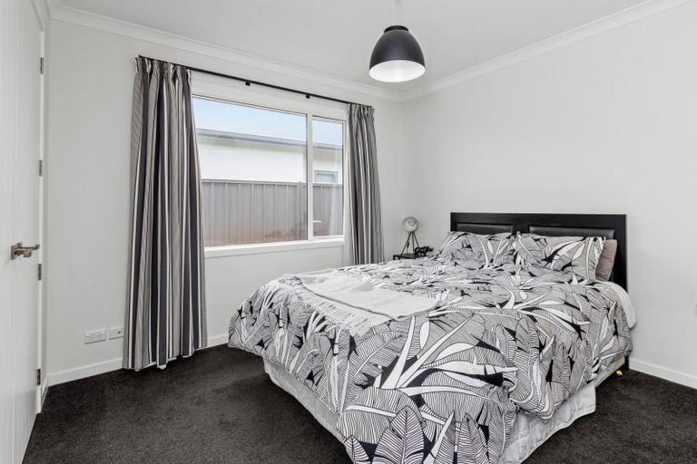 Photo of property in 24 Rakaia Way, Poraiti, Napier, 4112