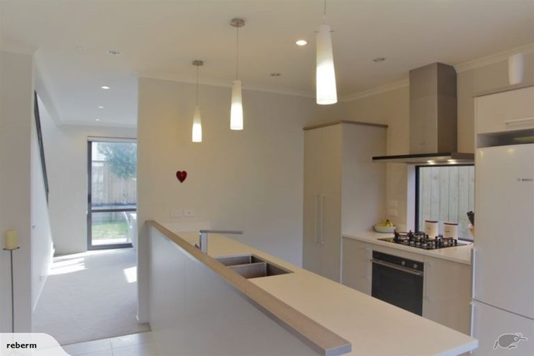 Photo of property in 17 Costa Viva Crescent, Karaka, Papakura, 2113