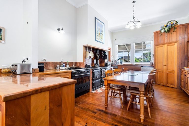 Photo of property in 73 Owhiwa Road, Parua Bay, Onerahi, 0192