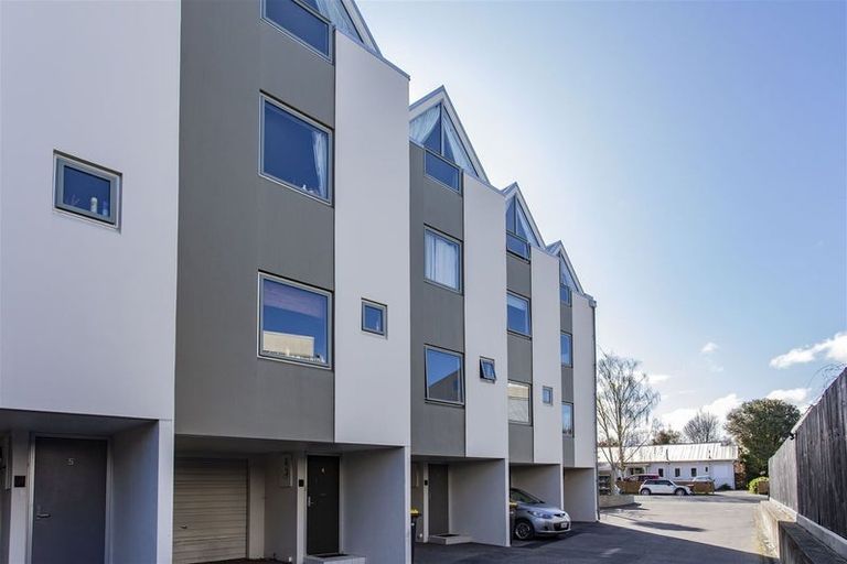 Photo of property in 4/86 Brockworth Place, Riccarton, Christchurch, 8011