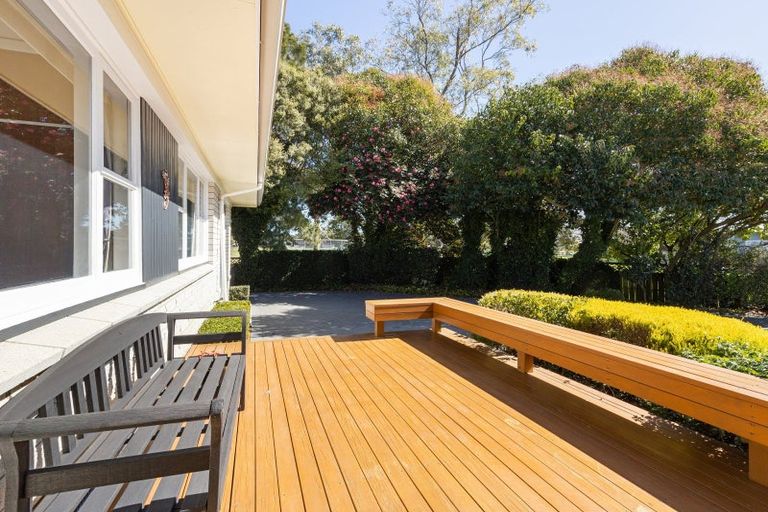 Photo of property in 17 Filmer Place, Melville, Hamilton, 3206