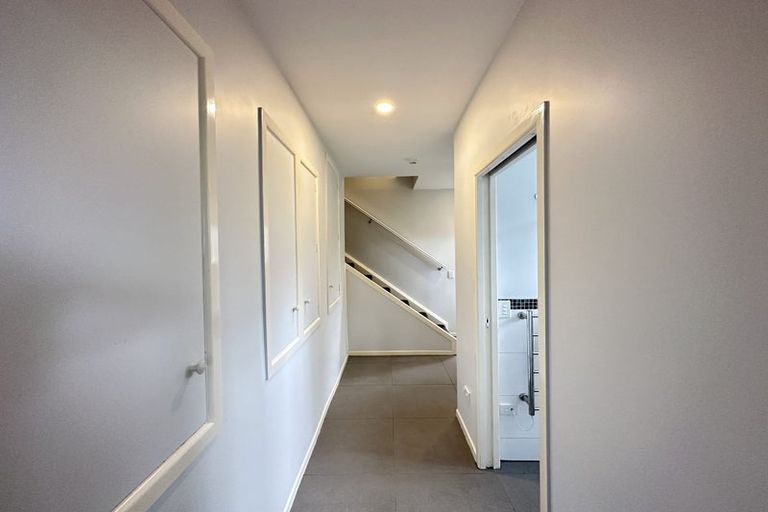 Photo of property in 112 Hill Road, Belmont, Lower Hutt, 5010