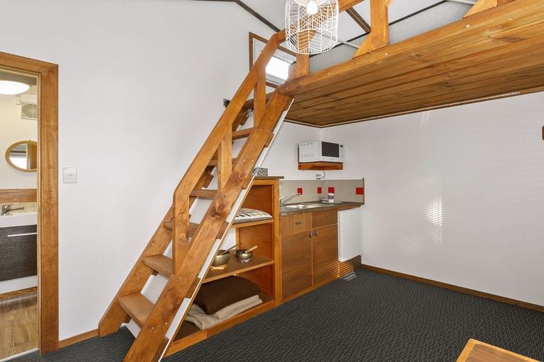 Photo of property in 26 Porterfield Street, Macandrew Bay, Dunedin, 9014