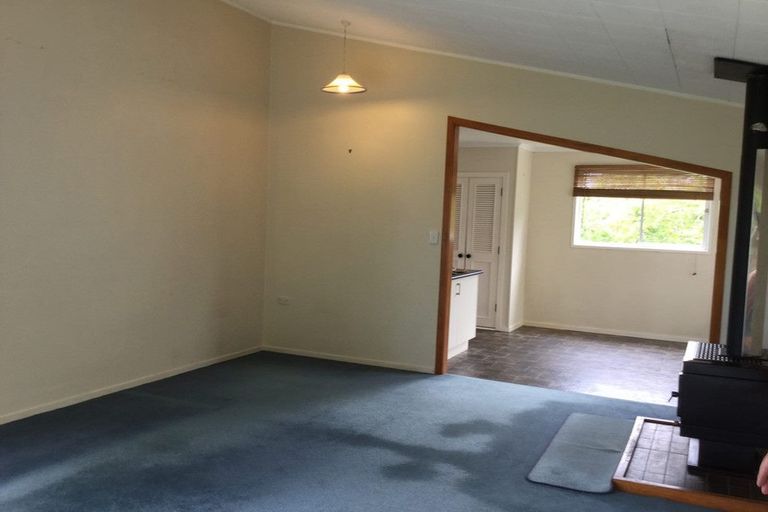 Photo of property in 26 Whaka Street, Maungaturoto, 0520