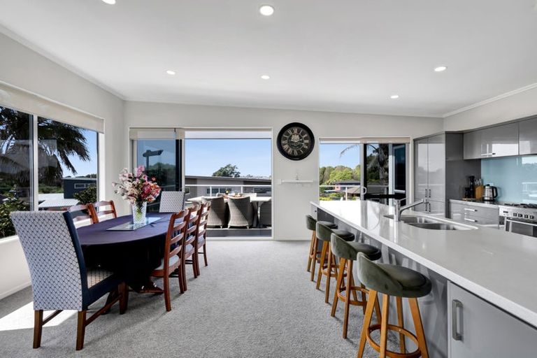 Photo of property in 18 Parkvue Drive, Bell Block, New Plymouth, 4312