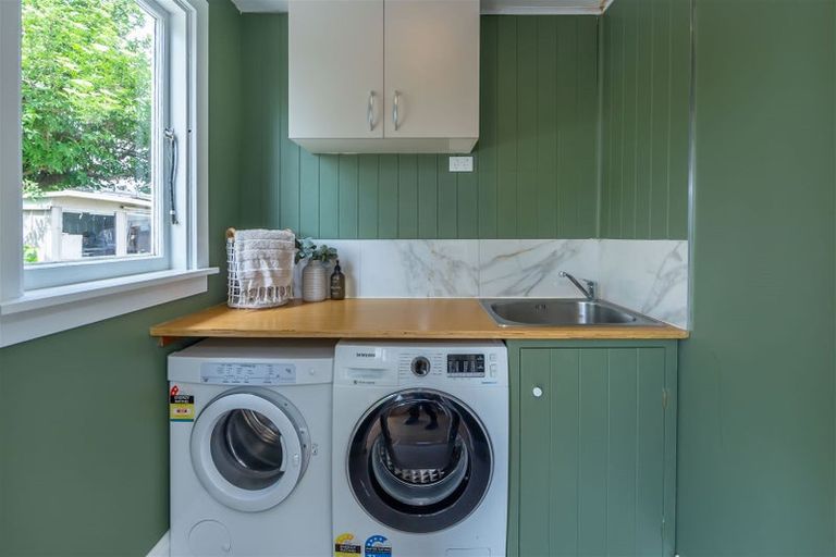 Photo of property in 35 Dampier Street, Woolston, Christchurch, 8023