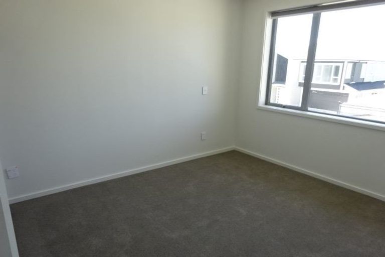 Photo of property in 15 Gunn Way, Hobsonville, Auckland, 0616