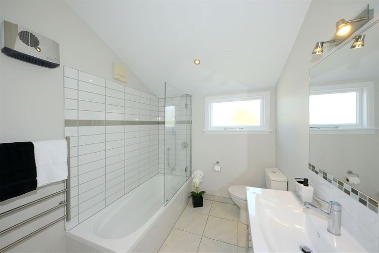 Photo of property in 203 Simeon Street, Spreydon, Christchurch, 8024