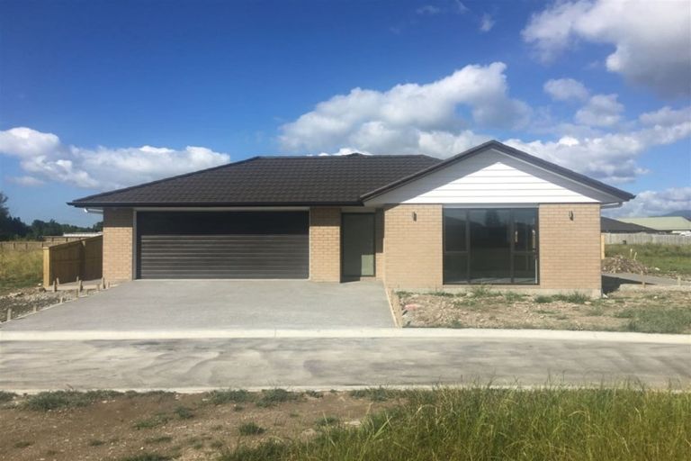 Photo of property in 6 Molesworth Street, Taita, Lower Hutt, 5011