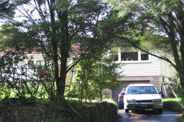 Photo of property in 22 Millbrook Road, Henderson, Auckland, 0612