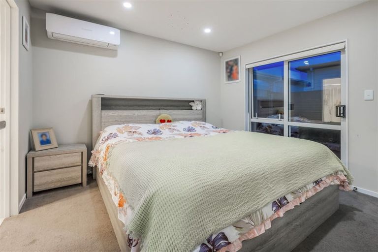 Photo of property in 12 Hard Beech Street, Takanini, 2110