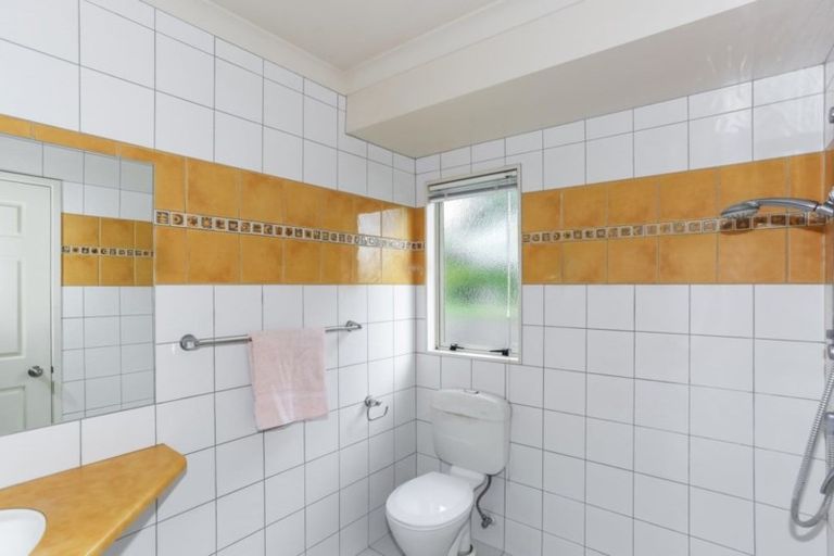 Photo of property in 42a Kitchener Road, Waiuku, 2123