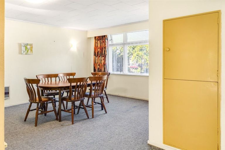 Photo of property in 67 Russell Street, Westport, 7825