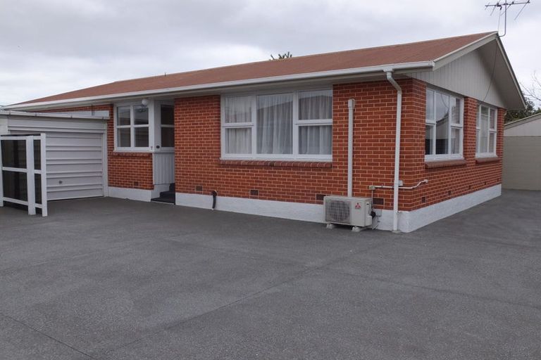 Photo of property in 2/91 Wainui Street, Riccarton, Christchurch, 8041