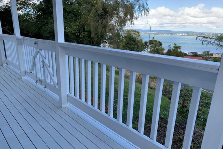 Photo of property in 80 Hadfield Street, Beach Haven, Auckland, 0626