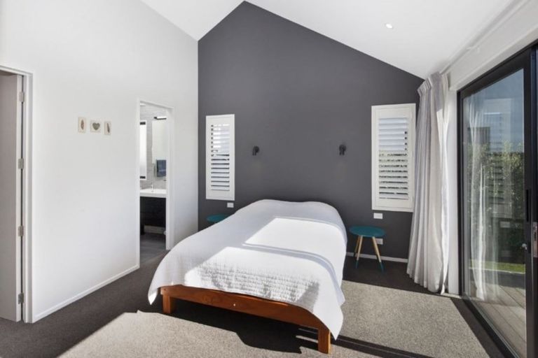 Photo of property in 155 Ilam Road, Ilam, Christchurch, 8041