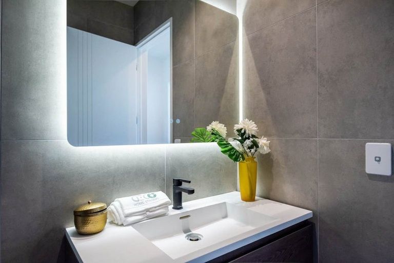 Photo of property in 20 Mina Way, Browns Bay, Auckland, 0630