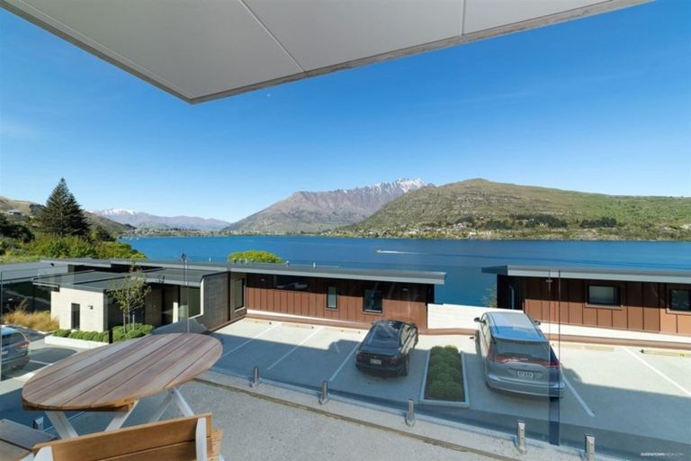 Photo of property in La Residence Du Lac, 35/527 Frankton Road, Queenstown, 9300