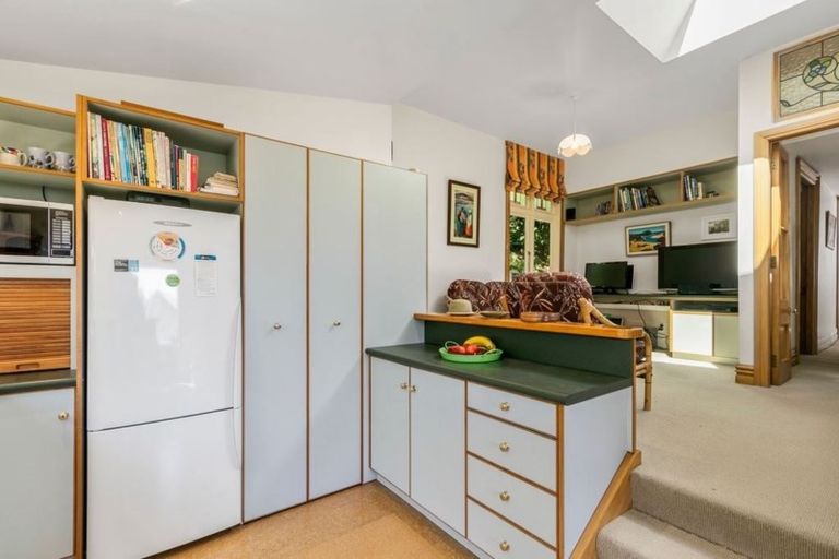 Photo of property in 18 Korimako Road, Days Bay, Lower Hutt, 5013