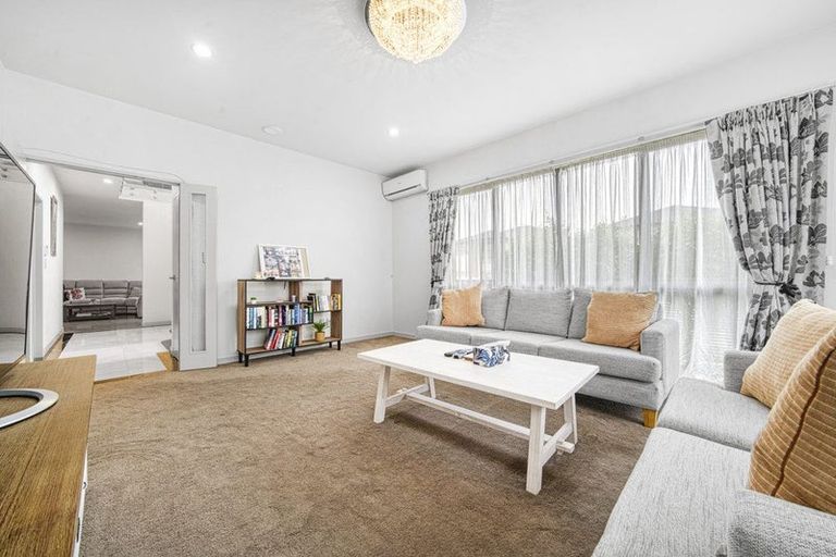 Photo of property in 8 Moville Drive, Flat Bush, Auckland, 2019