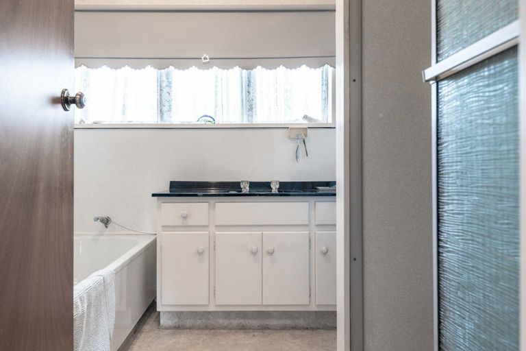 Photo of property in 65 Browning Street, Leamington, Cambridge, 3432