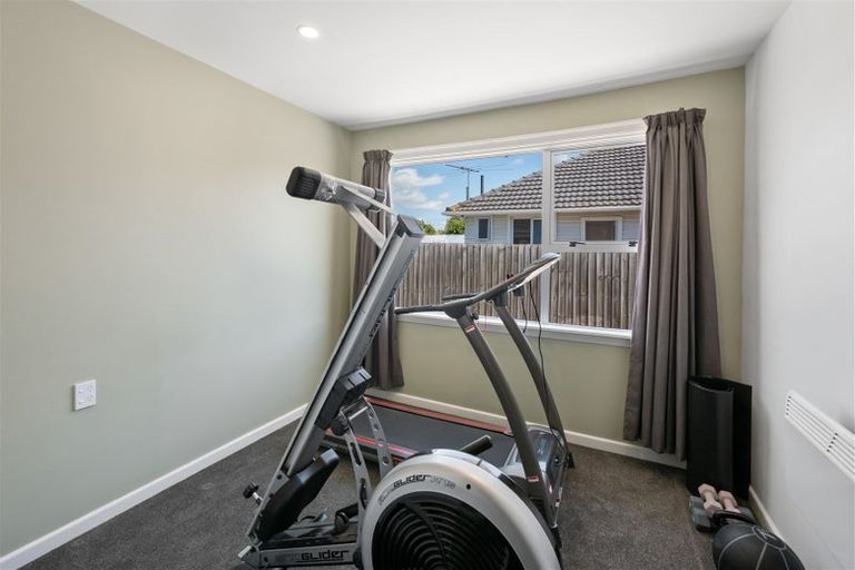 Photo of property in 35 Tirangi Street, Hei Hei, Christchurch, 8042
