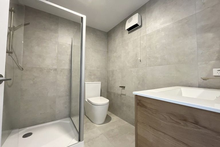 Photo of property in 8/90 Holly Road, St Albans, Christchurch, 8014