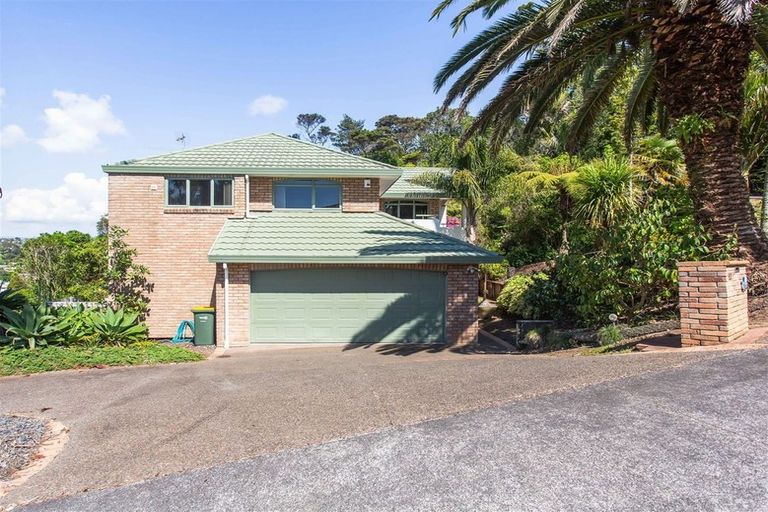 Photo of property in 121 Pemberton Avenue, Bayview, Auckland, 0629