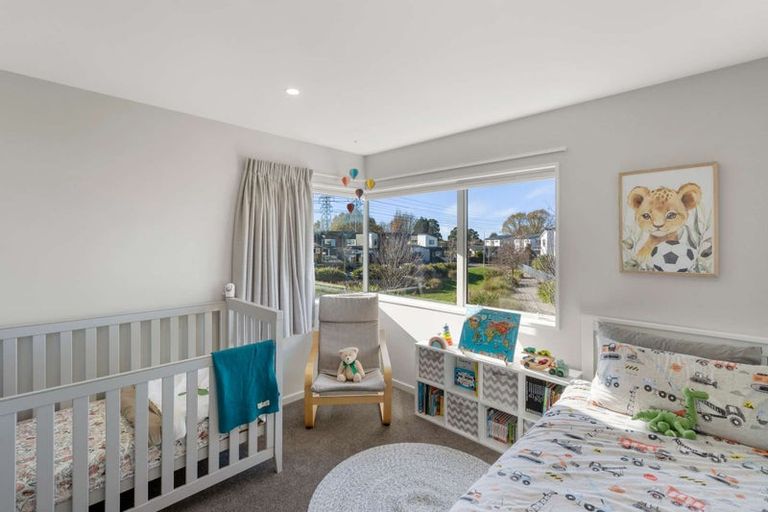 Photo of property in 42 Menin Gate Crescent, Broomfield, Christchurch, 8042