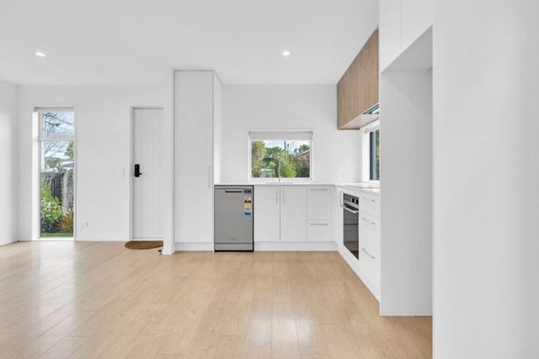 Photo of property in 1/266 Selwyn Street, Spreydon, Christchurch, 8024