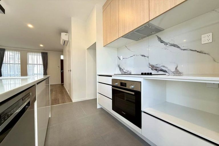 Photo of property in 30 Whautapu Court, Avondale, 1026