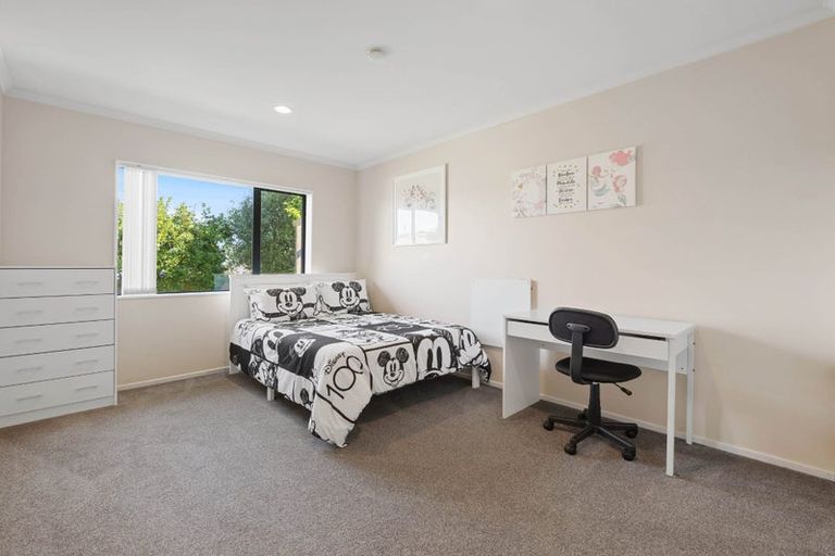 Photo of property in 18 Brittany Drive, Henderson, Auckland, 0612