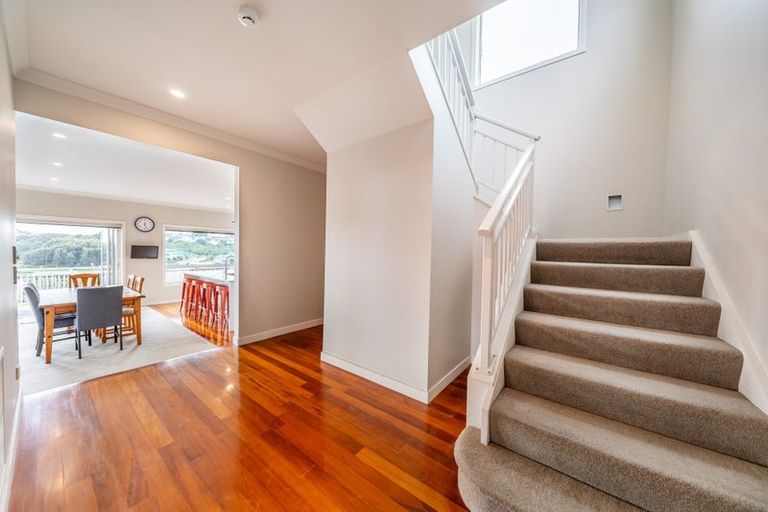 Photo of property in 18 Milford Street, Aotea, Porirua, 5024