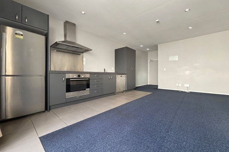 Photo of property in 6/35 Home Street, Mount Victoria, Wellington, 6011