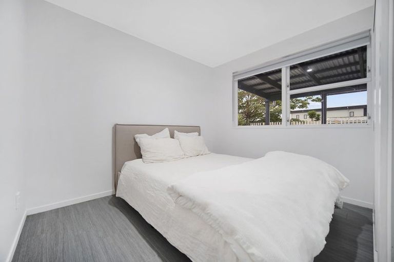 Photo of property in 2/450 Great South Road, Opaheke, Papakura, 2113