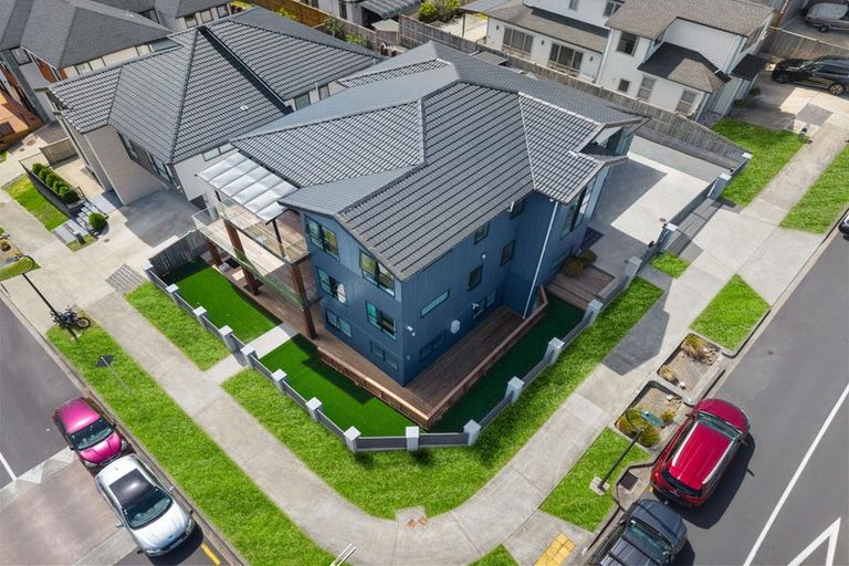 Photo of property in 2 Drumnaconagher Road, Flat Bush, Auckland, 2019