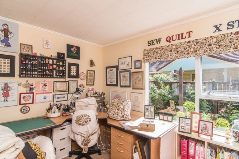 Photo of property in 34 Park Avenue, Waikanae, 5036