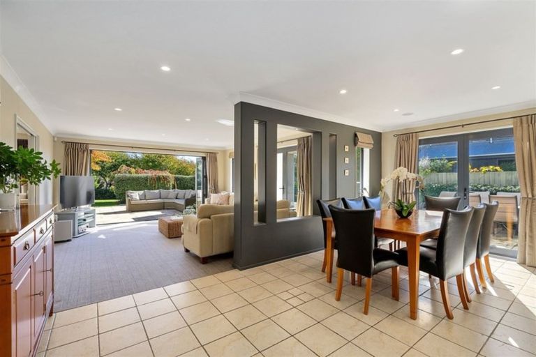 Photo of property in 6 Heacham Lane, Harewood, Christchurch, 8051