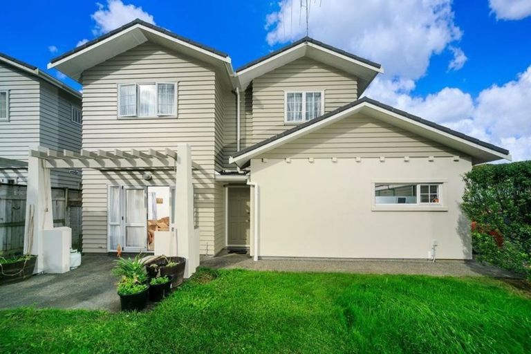 Photo of property in 44 Mulvaney Crescent, Henderson, Auckland, 0612