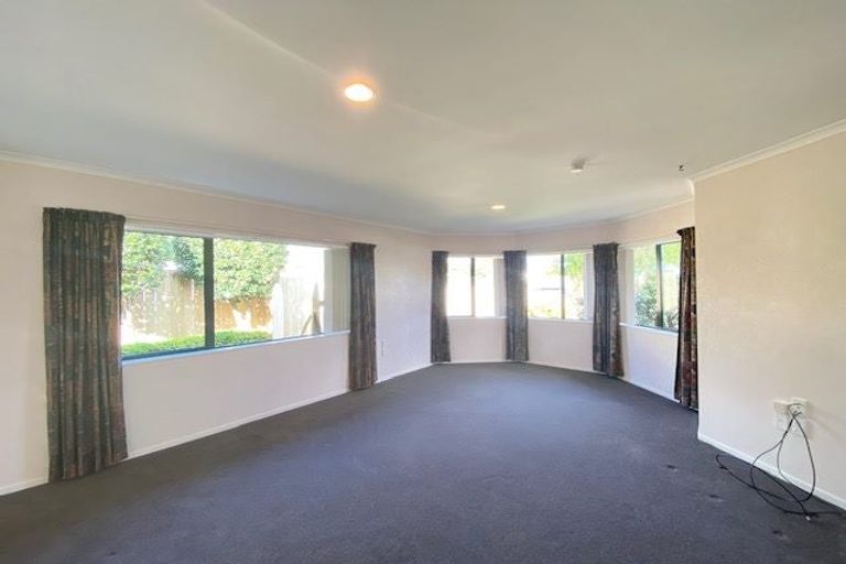 Photo of property in 12 Sample Road, Albany, Auckland, 0632
